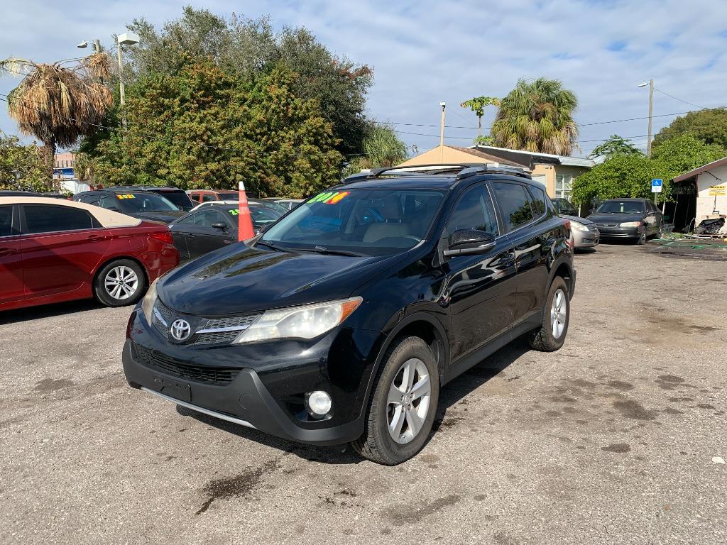 2014 Toyota RAV4 - $11,995