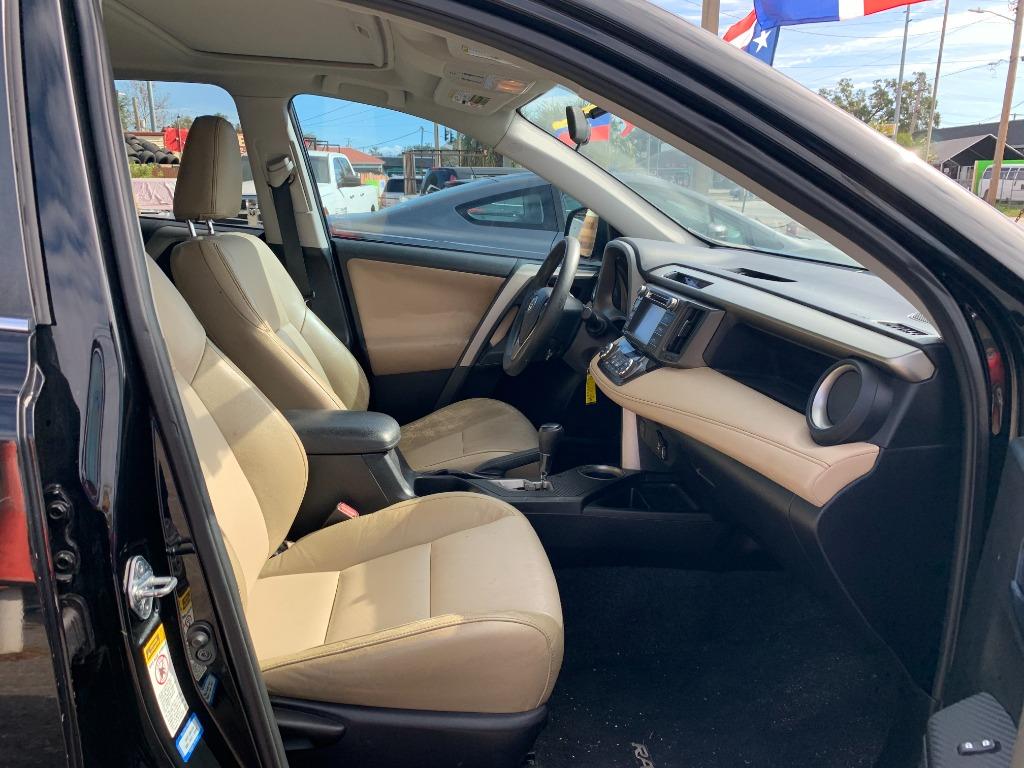 2014 Toyota RAV4 - $11,995