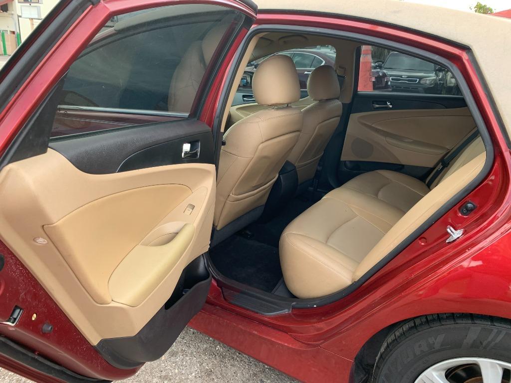 2014 Hyundai Sonata - $9,995