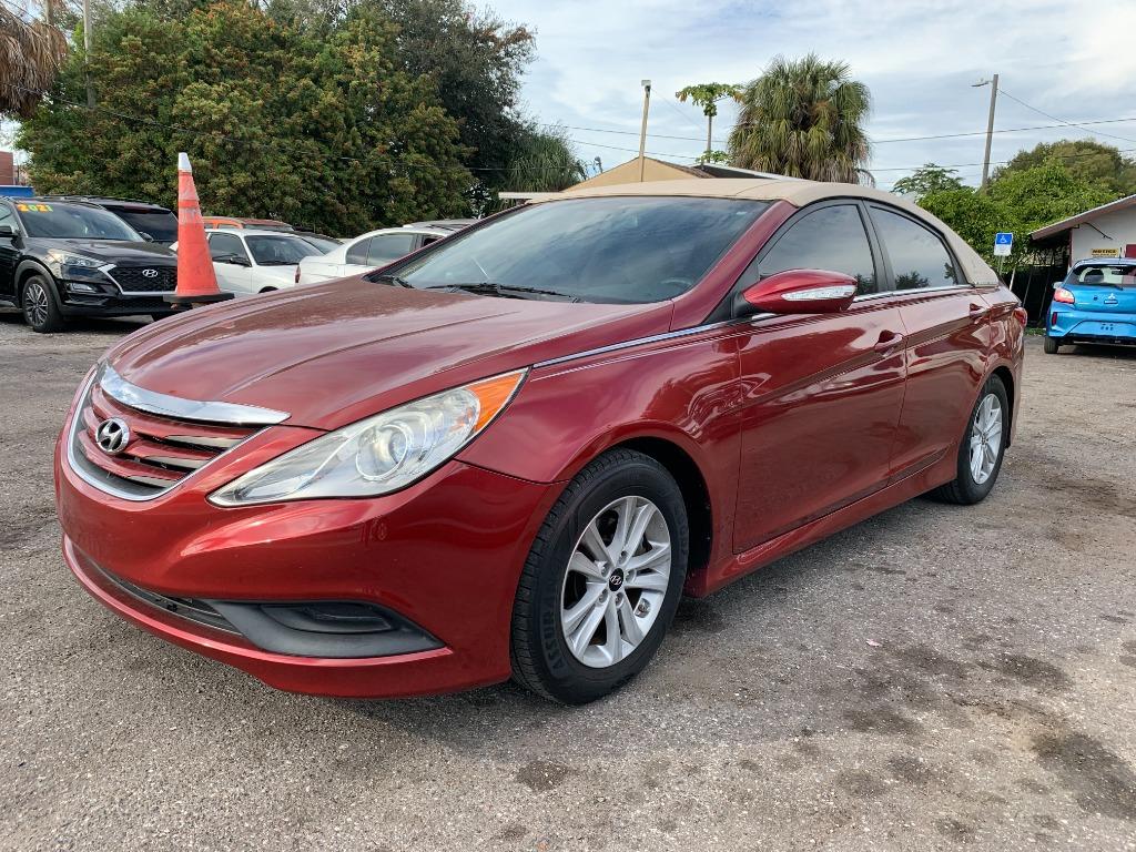 2014 Hyundai Sonata - $9,995