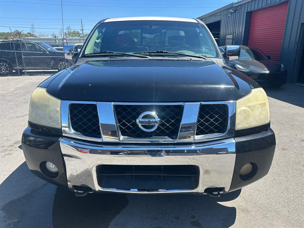 2005 Nissan Titan XE photo