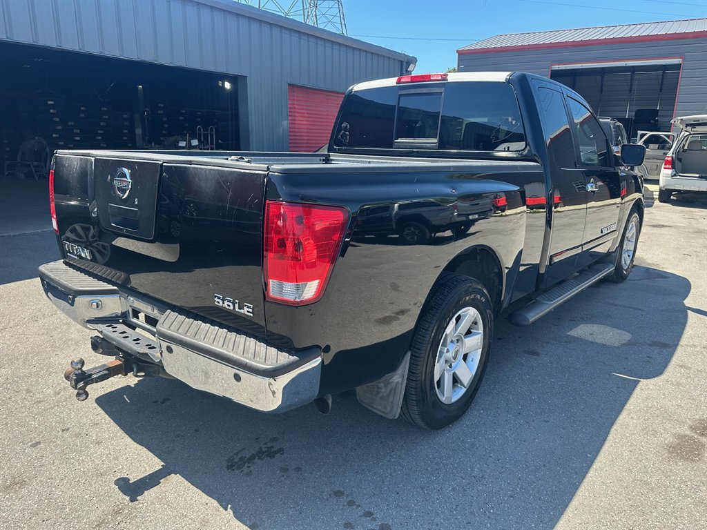 2005 Nissan Titan XE photo