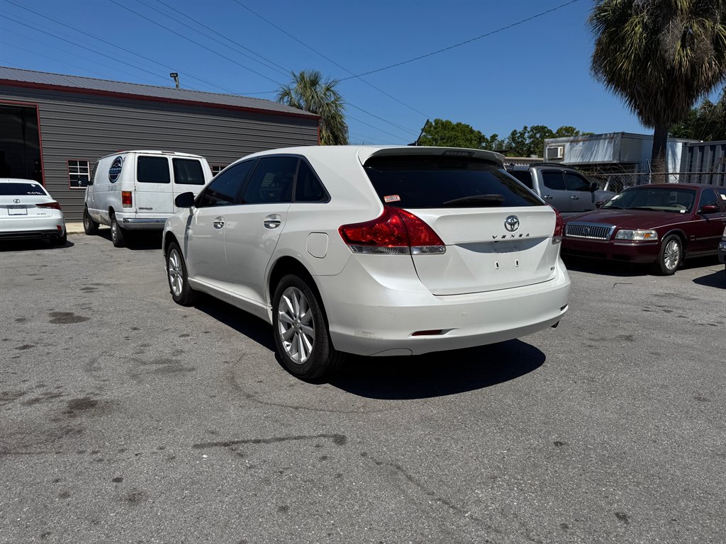 2012 Toyota Venza LE photo