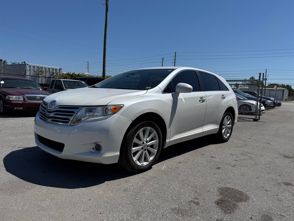 2012 Toyota Venza LE photo
