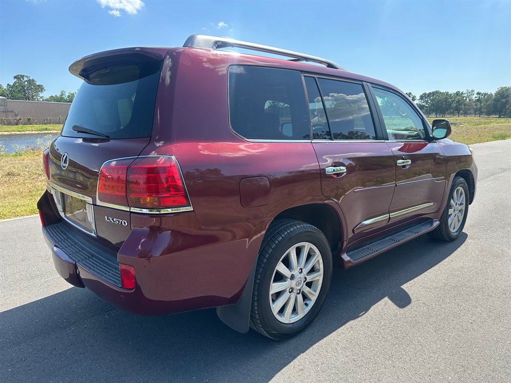 2008 Lexus LX 570 photo