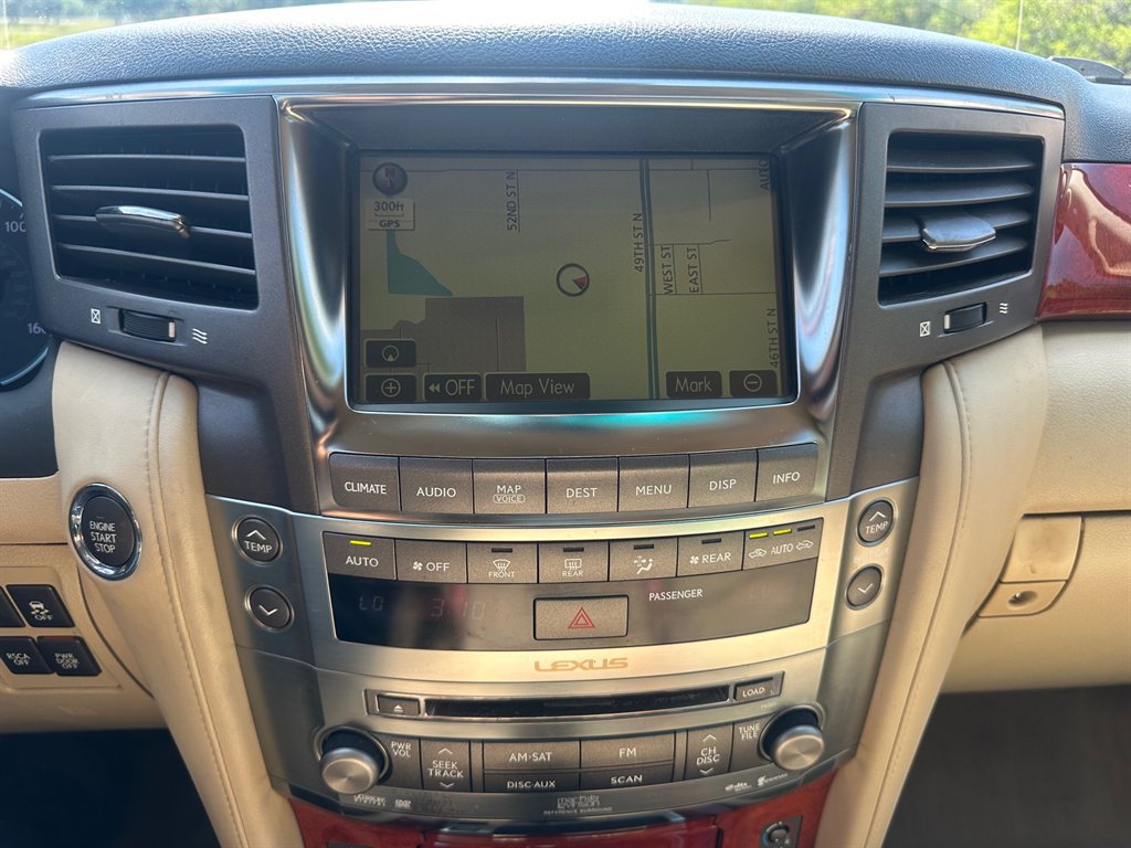 2008 Lexus LX 570 photo