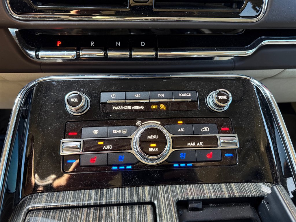 2021 Lincoln Navigator - $39,000
