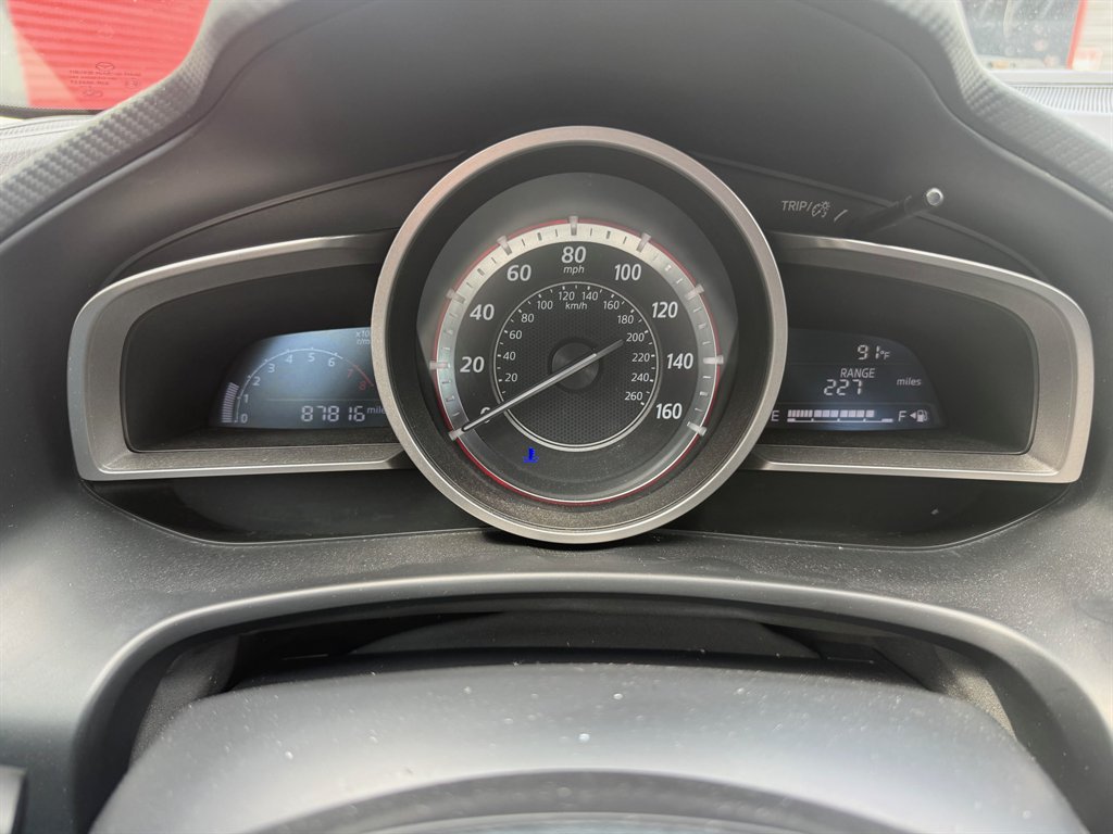 2016 MAZDA MAZDA3 - $6,900
