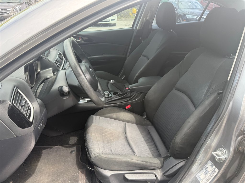 2016 MAZDA MAZDA3 - $6,900