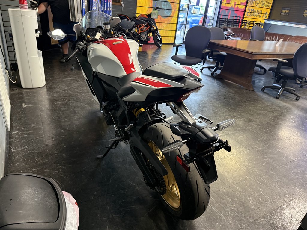 2022 Yamaha Yzf-r7 - $9,400
