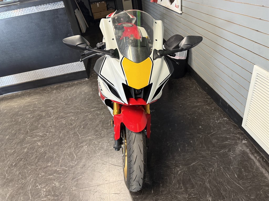 2022 Yamaha Yzf-r7 - $9,400