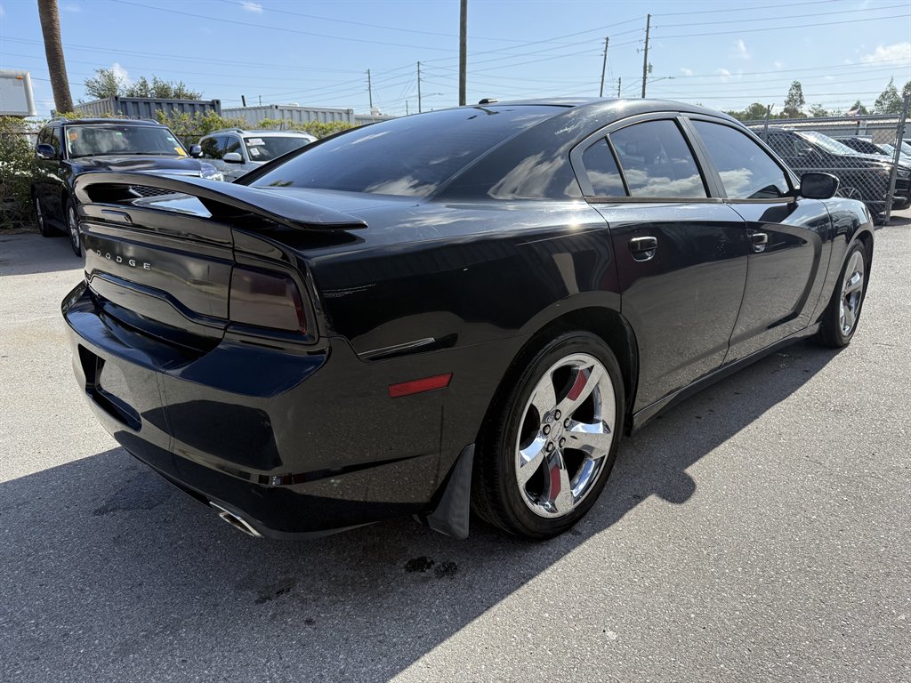 2014 Dodge Charger - $5,900