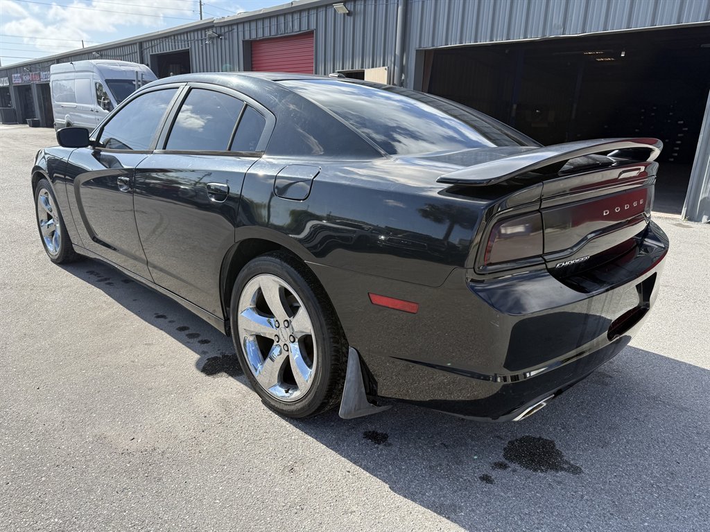 2014 Dodge Charger - $5,900