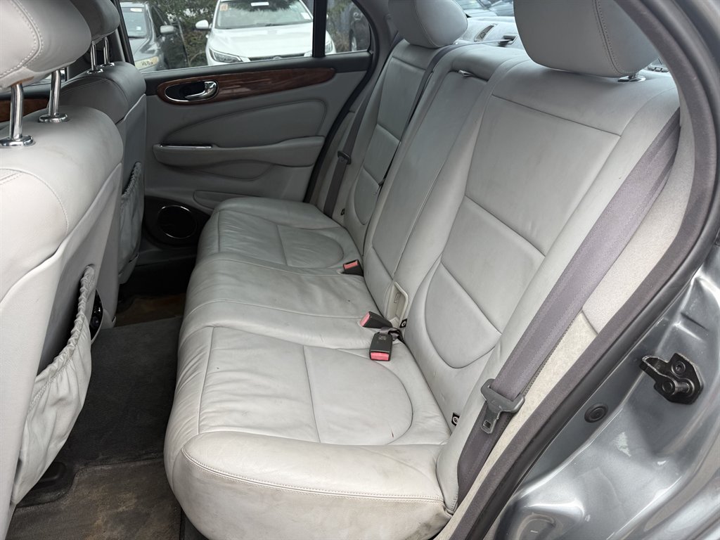 2004 Jaguar XJ - $3,400
