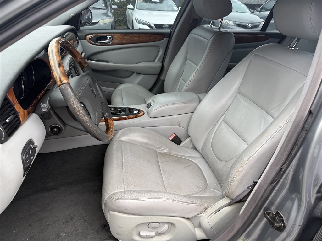 2004 Jaguar XJ - $3,400