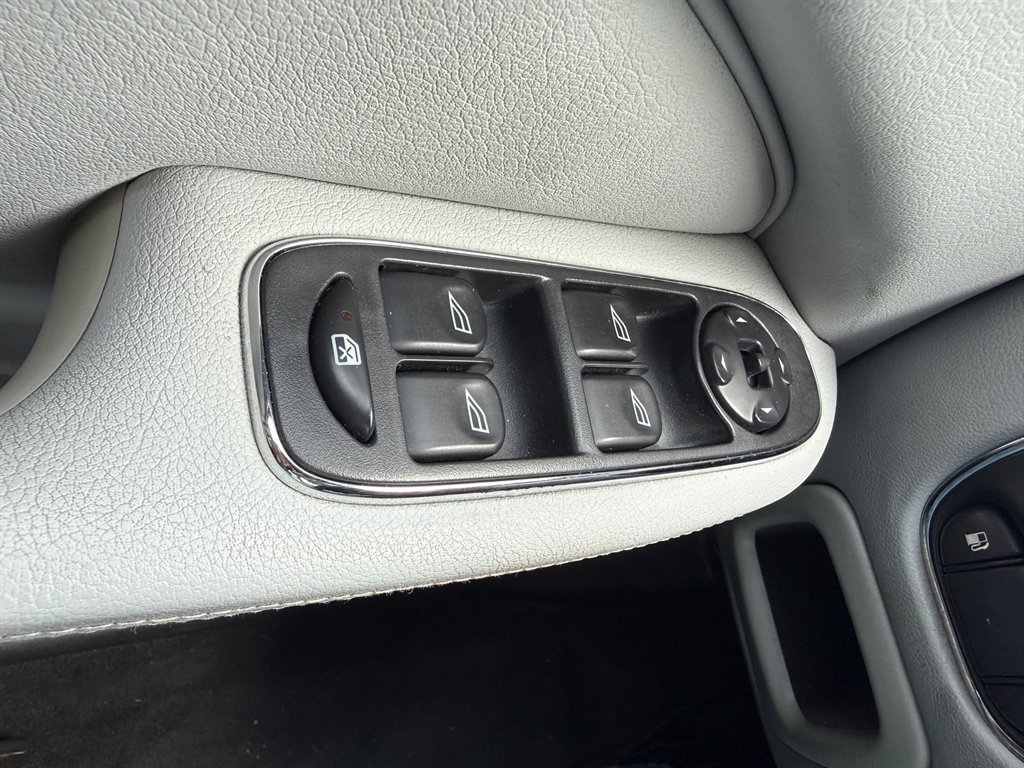 2004 Jaguar XJ - $3,400