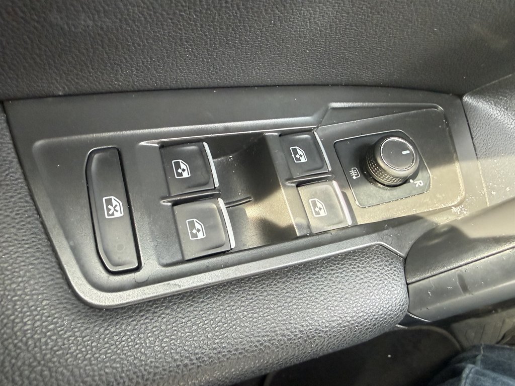 2019 Volkswagen Tiguan - $12,900
