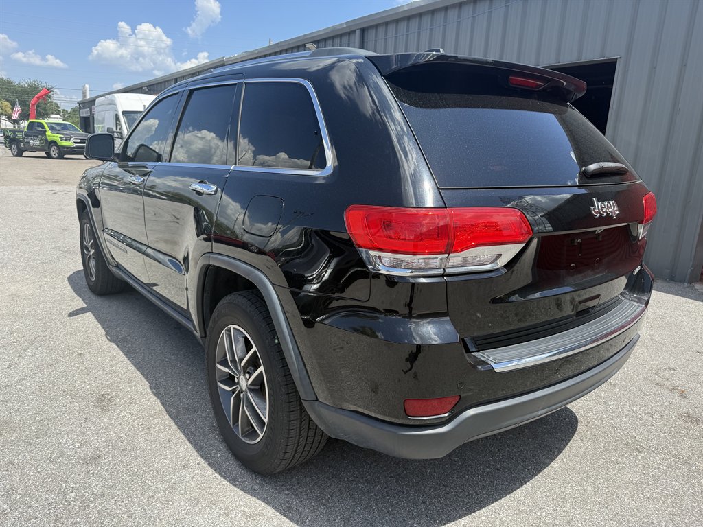 2017 Jeep Cherokee - $12,900