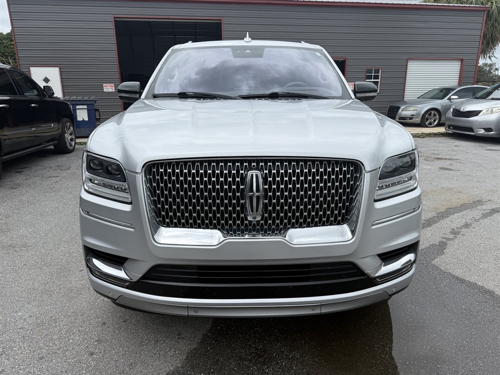 2019 Lincoln Navigator - $24,900
