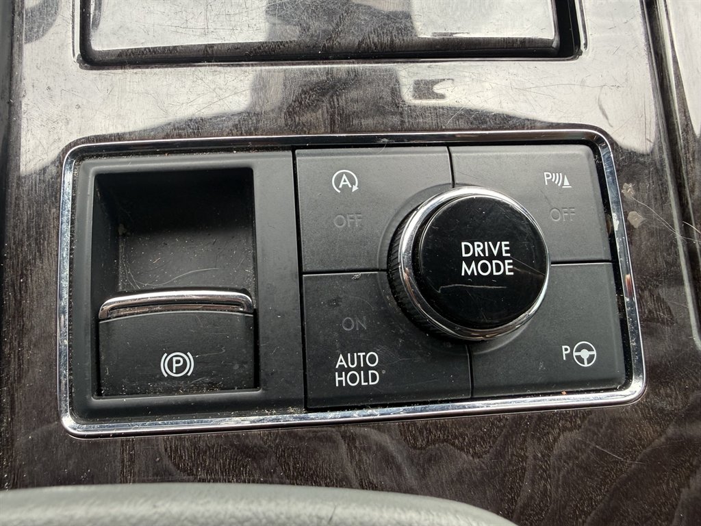2019 Lincoln Navigator - $24,900
