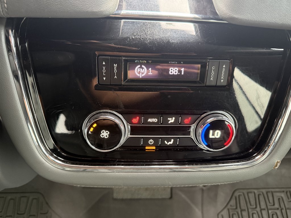 2019 Lincoln Navigator - $24,900