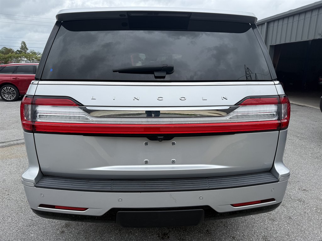 2019 Lincoln Navigator - $24,900