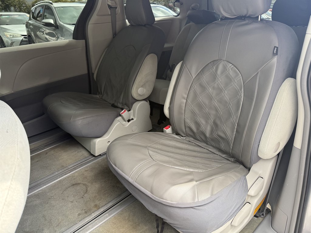 2011 Toyota Sienna - $7,900