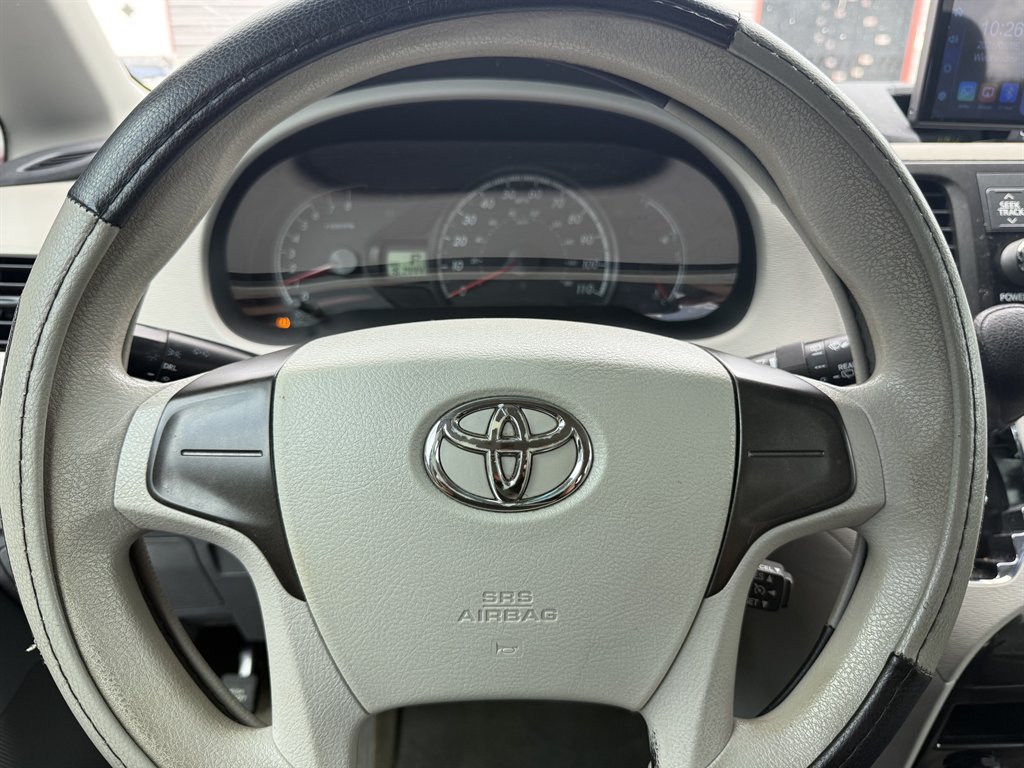 2011 Toyota Sienna - $7,900