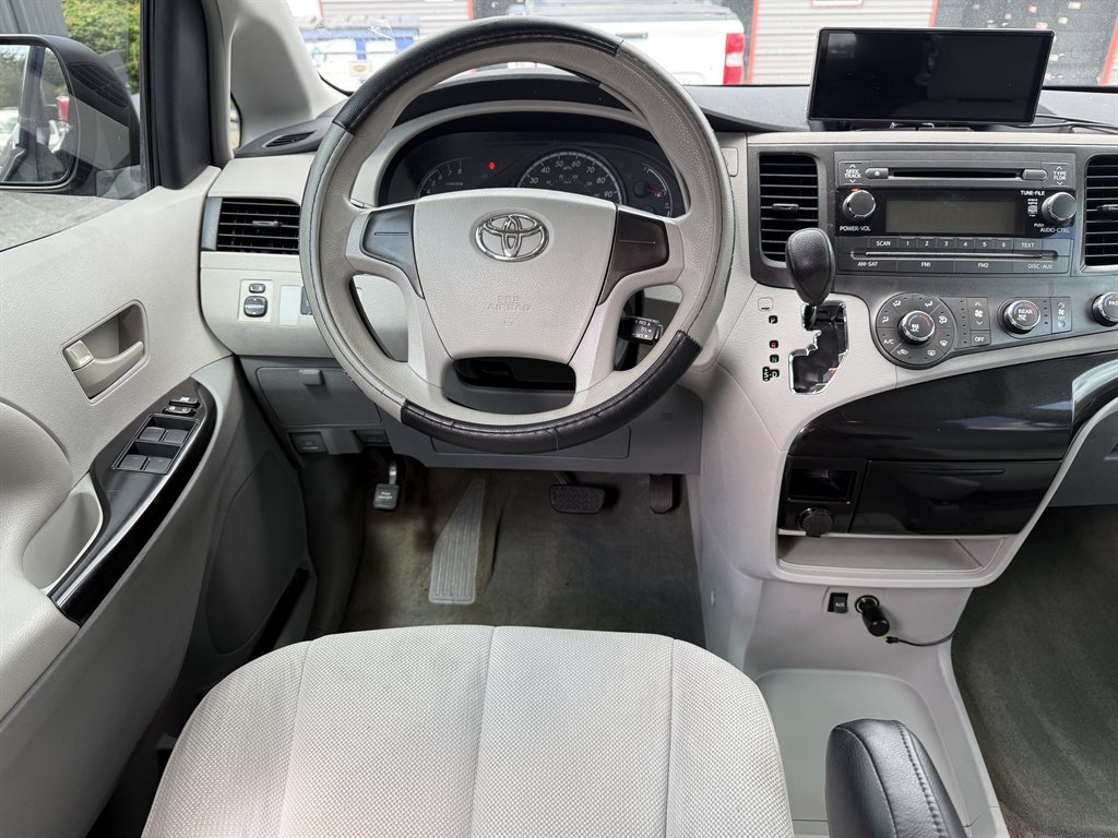 2011 Toyota Sienna - $7,900