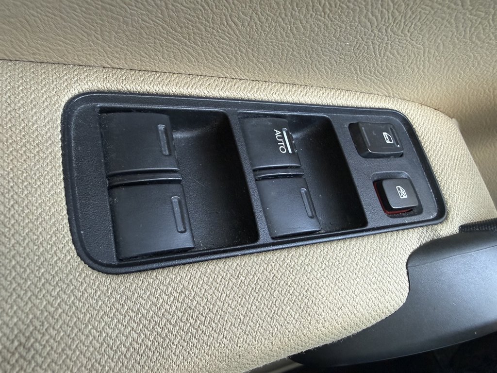 2010 Honda CR-V - $7,900