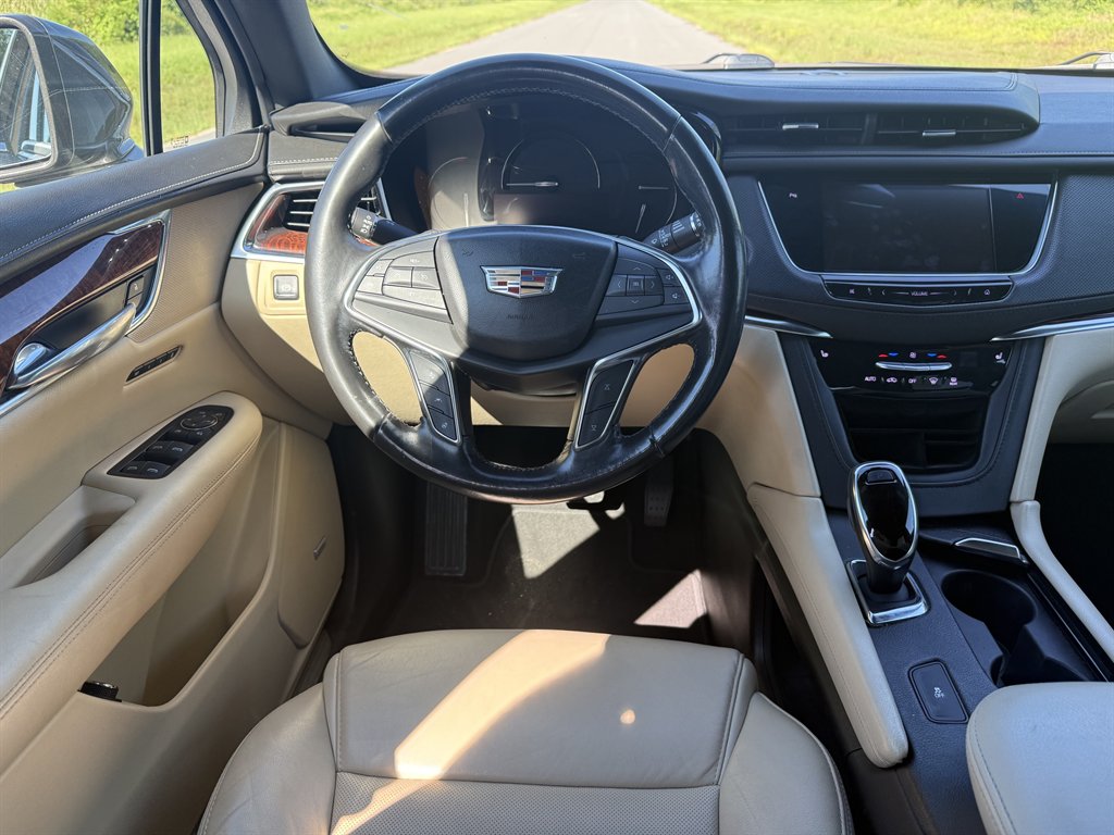 2019 Cadillac XT5 - $15,900