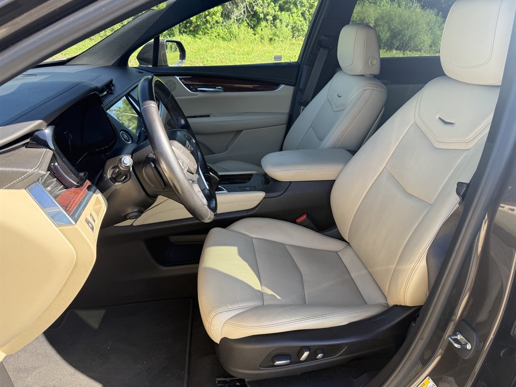 2019 Cadillac XT5 - $15,900