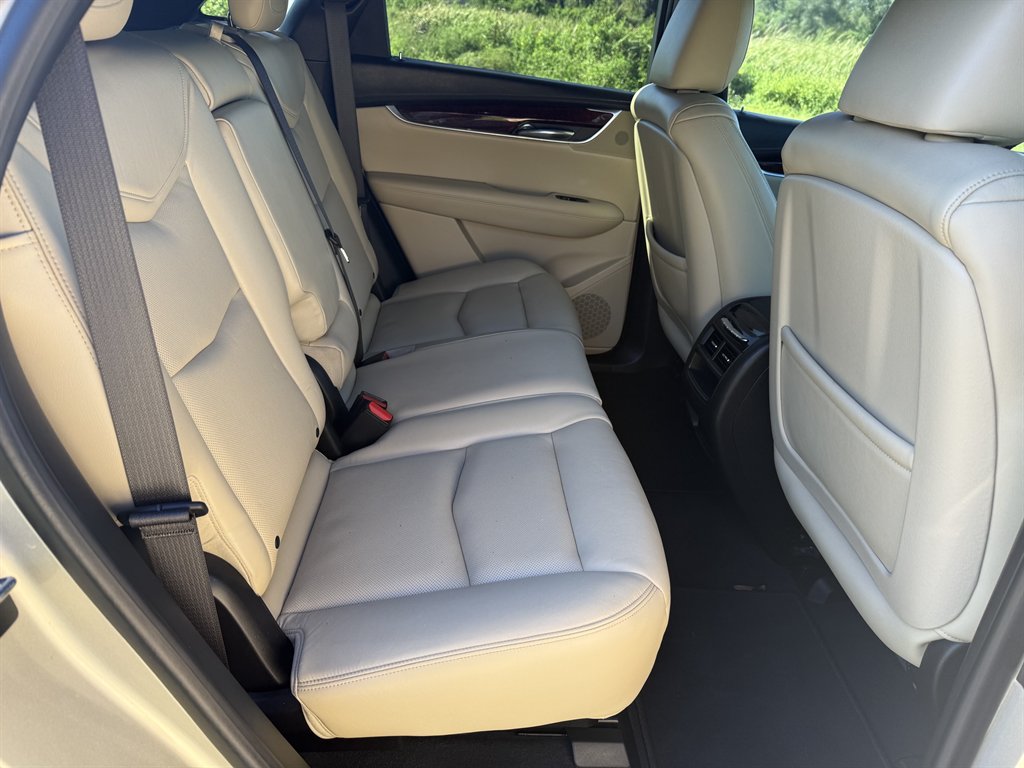 2017 Cadillac XT5 - $13,900