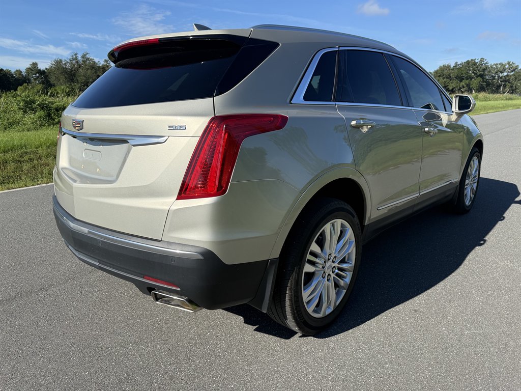 2017 Cadillac XT5 - $13,900