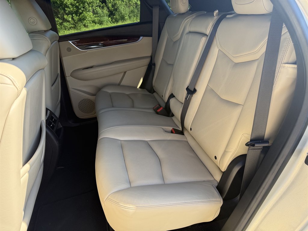 2017 Cadillac XT5 - $13,900