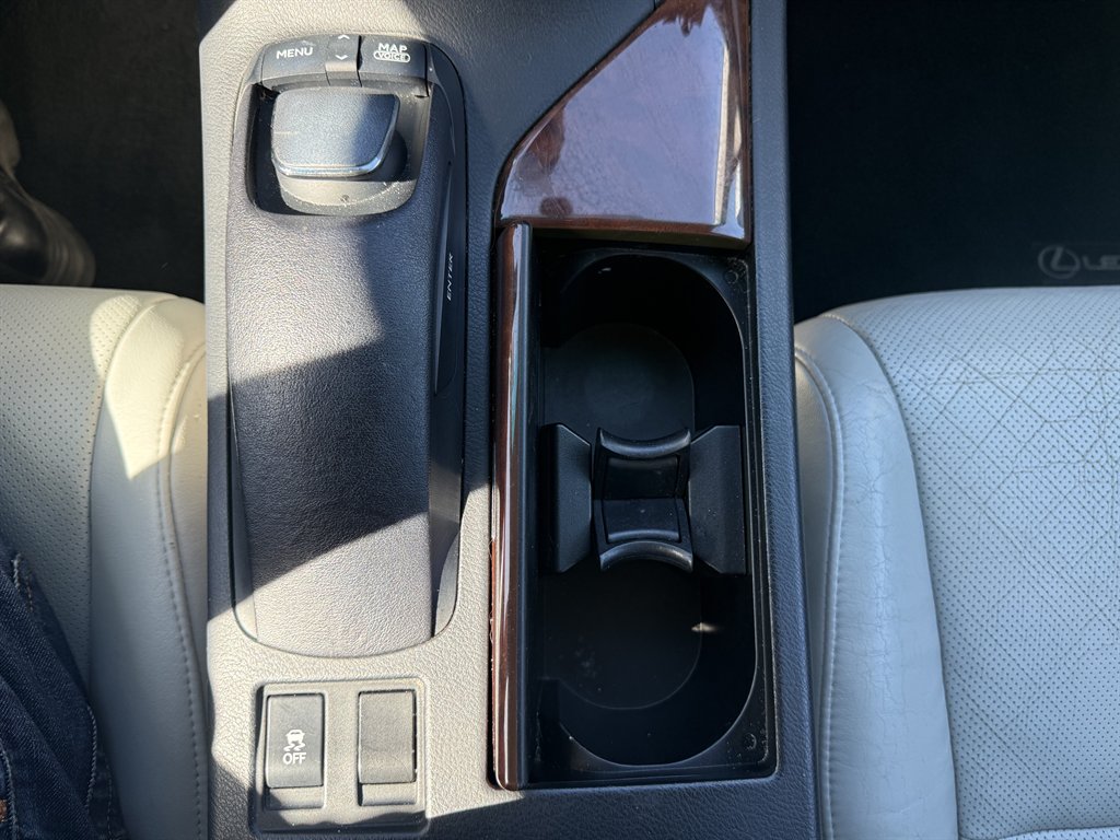 2010 Lexus RX - $9,900