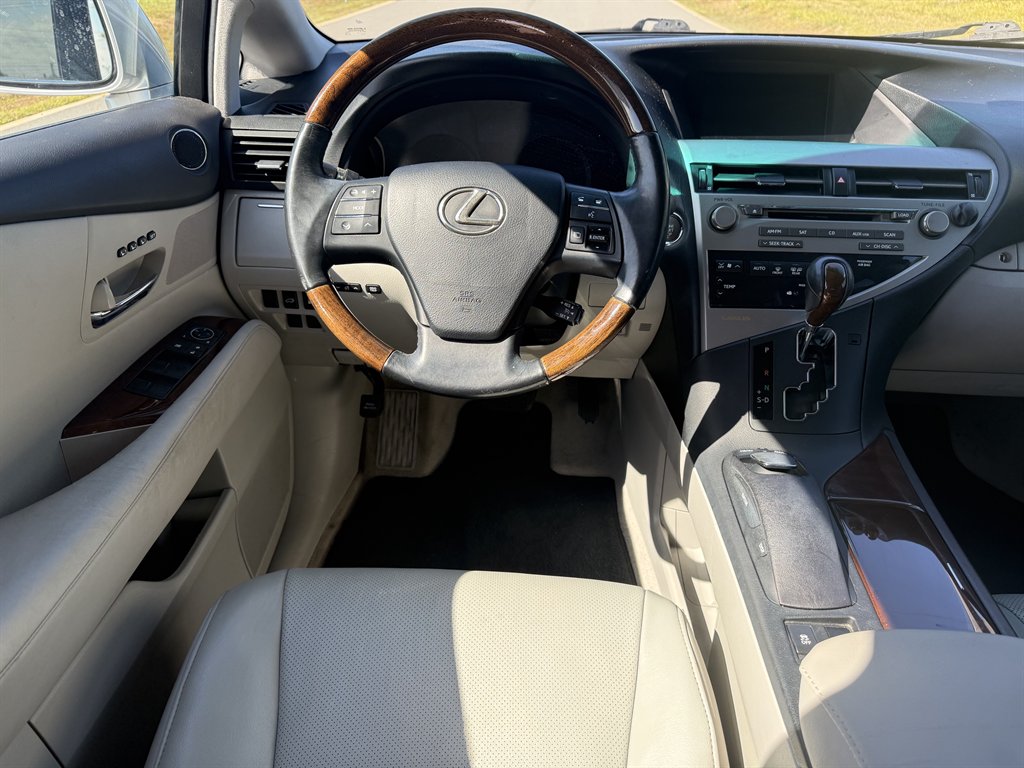 2010 Lexus RX - $9,900