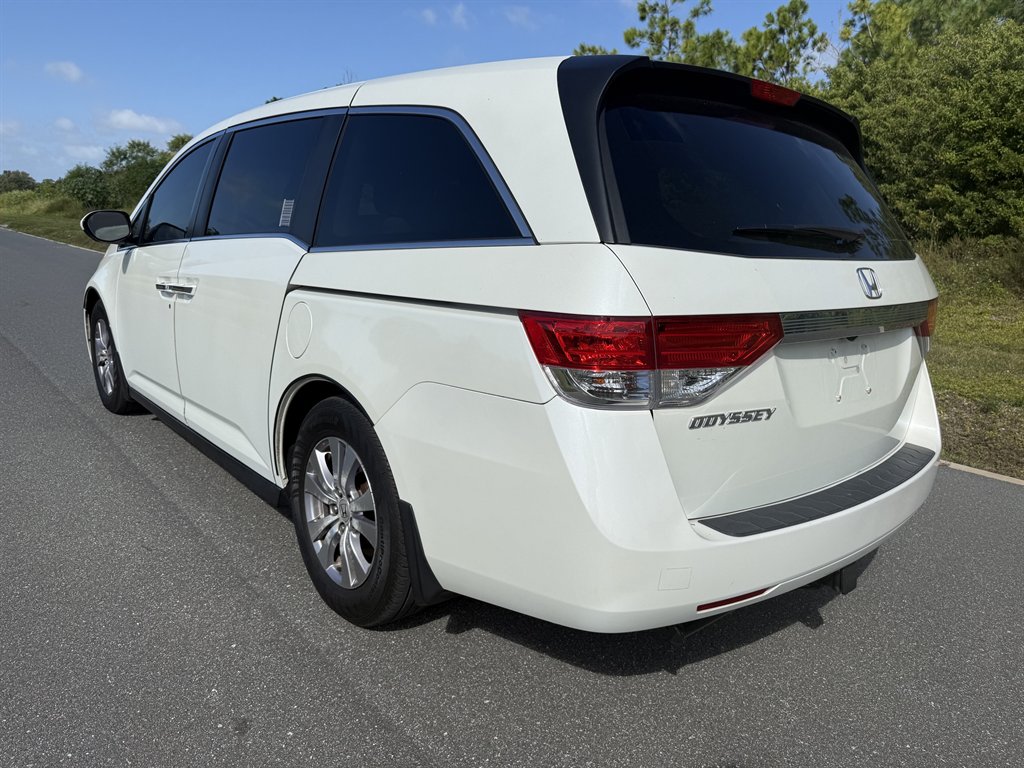 2014 Honda Odyssey - $9,900