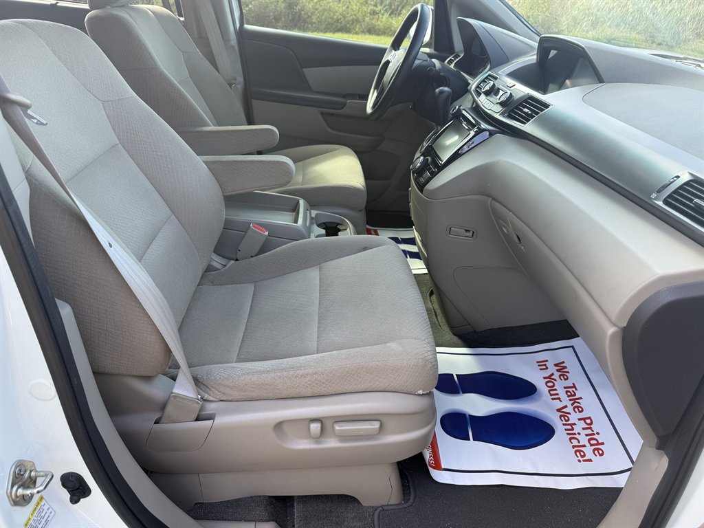 2014 Honda Odyssey - $9,900