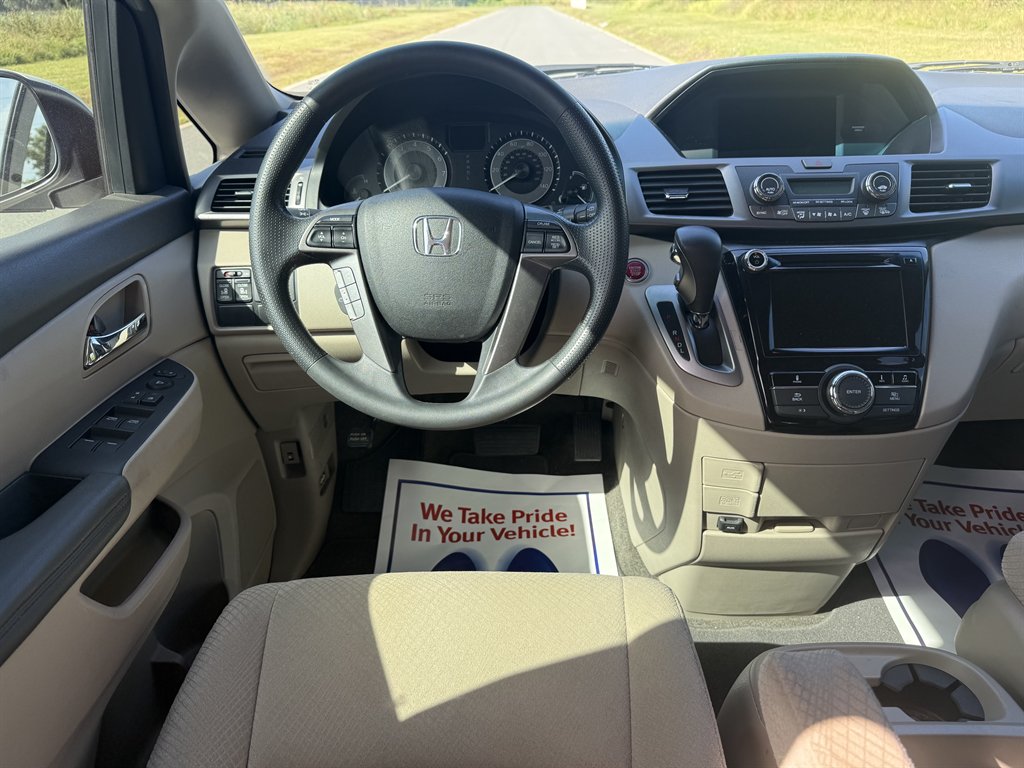 2014 Honda Odyssey - $9,900