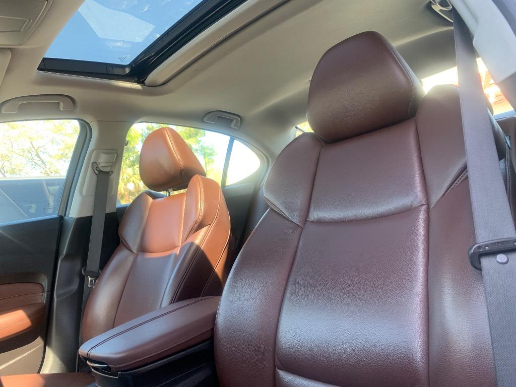 2017 Acura TLX Base 3.5l photo