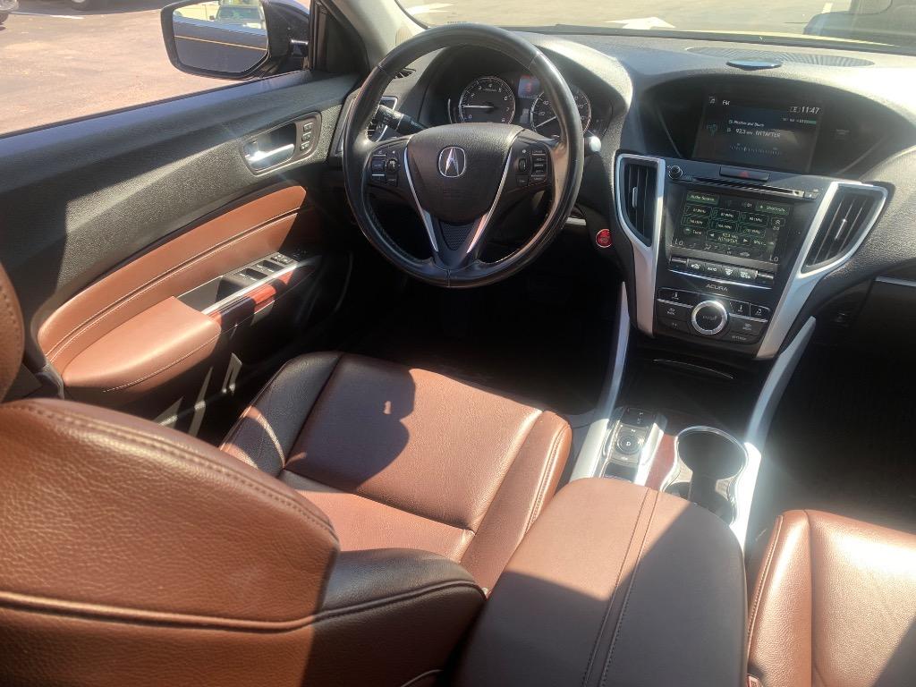 2017 Acura TLX Base 3.5l photo