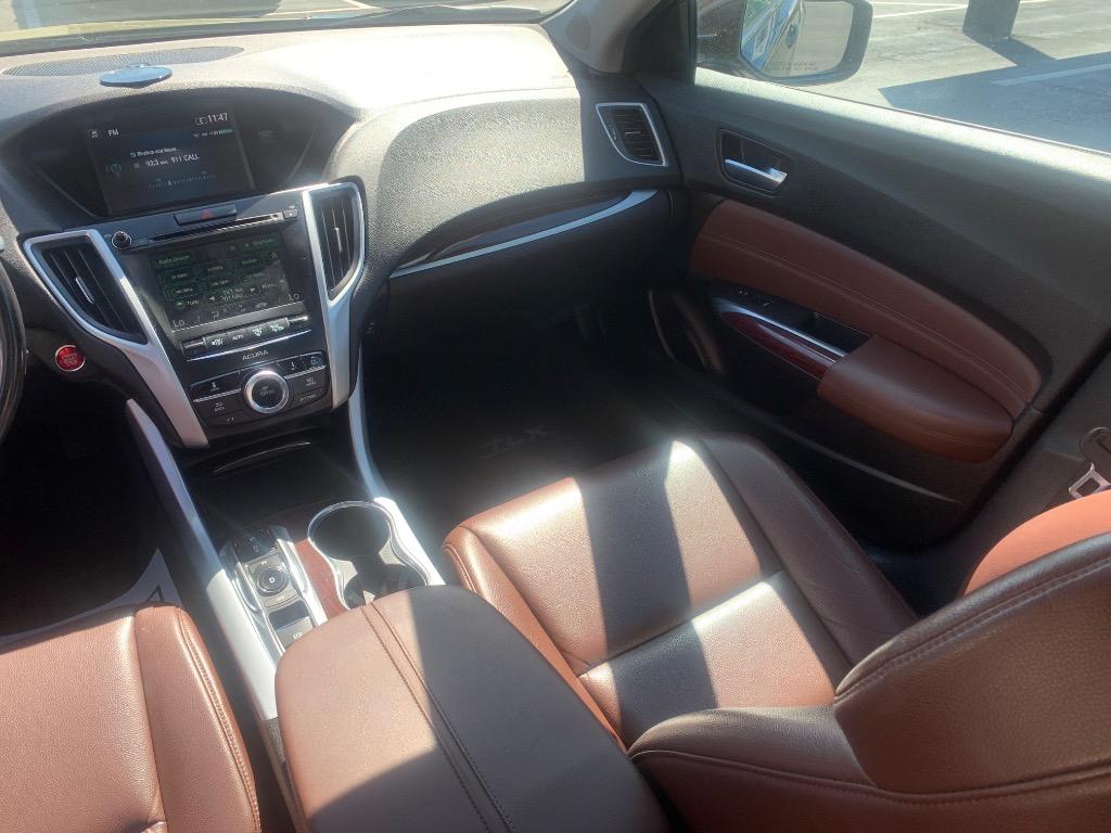 2017 Acura TLX Base 3.5l photo