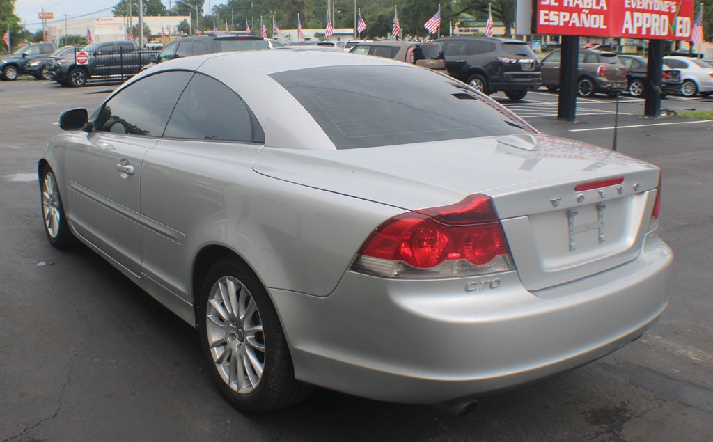 2009 Volvo C70 - $4,500