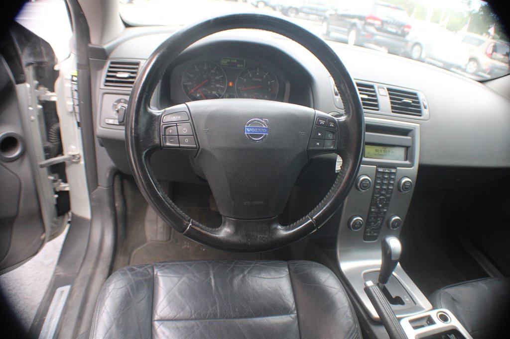 2009 Volvo C70 - $4,500