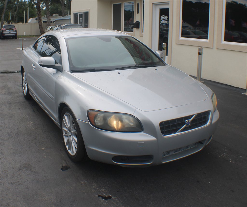 2009 Volvo C70 - $4,500