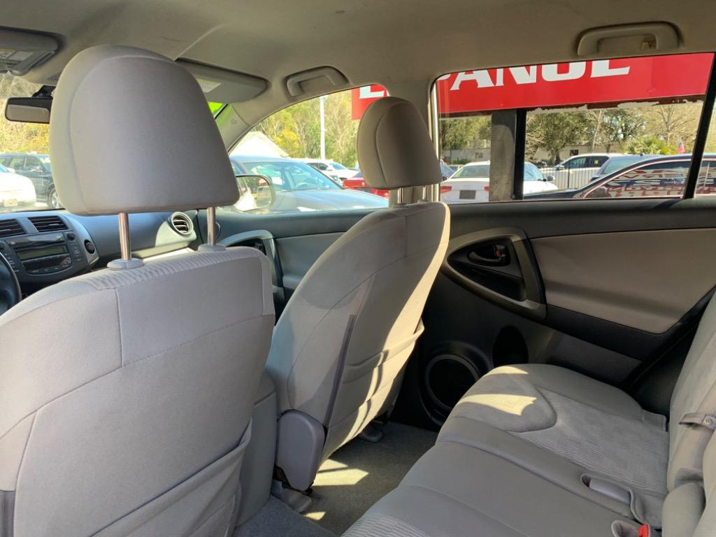 2011 Toyota RAV4 photo