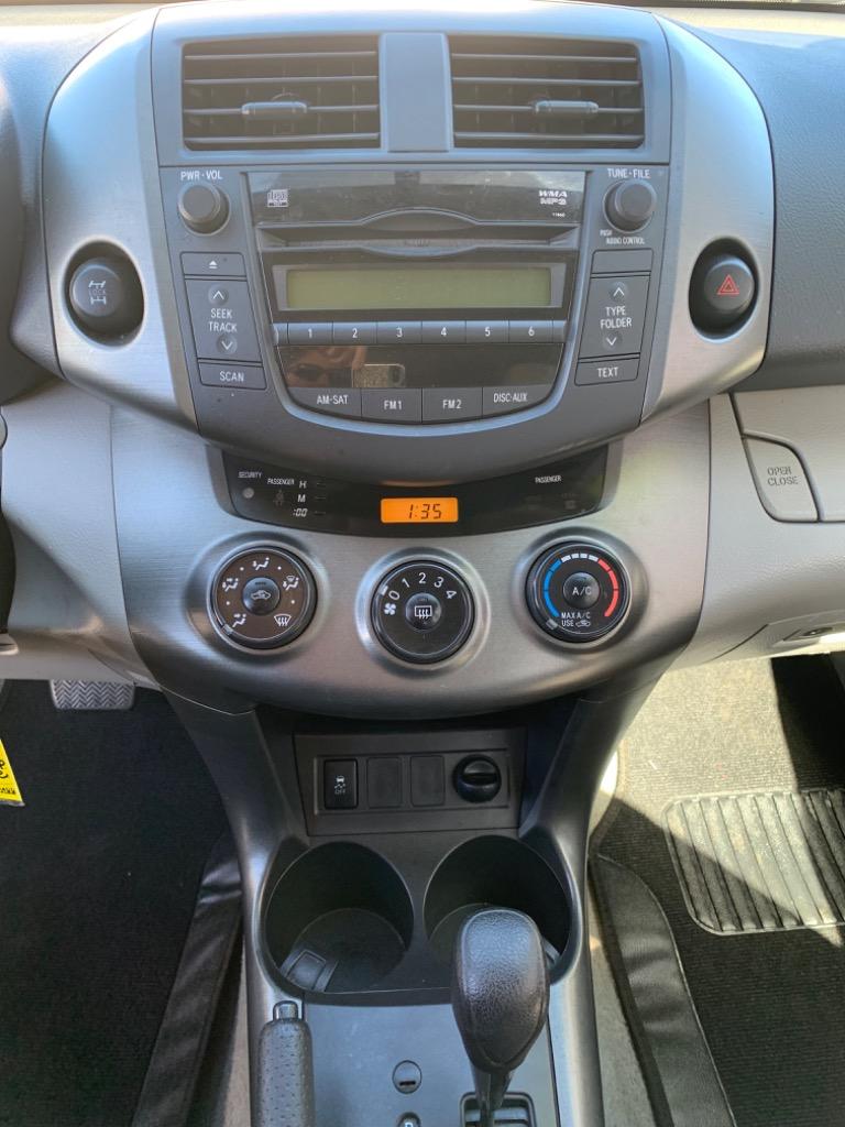2011 Toyota RAV4 photo