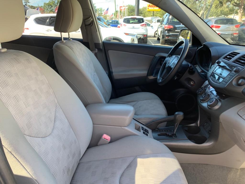 2011 Toyota RAV4 photo
