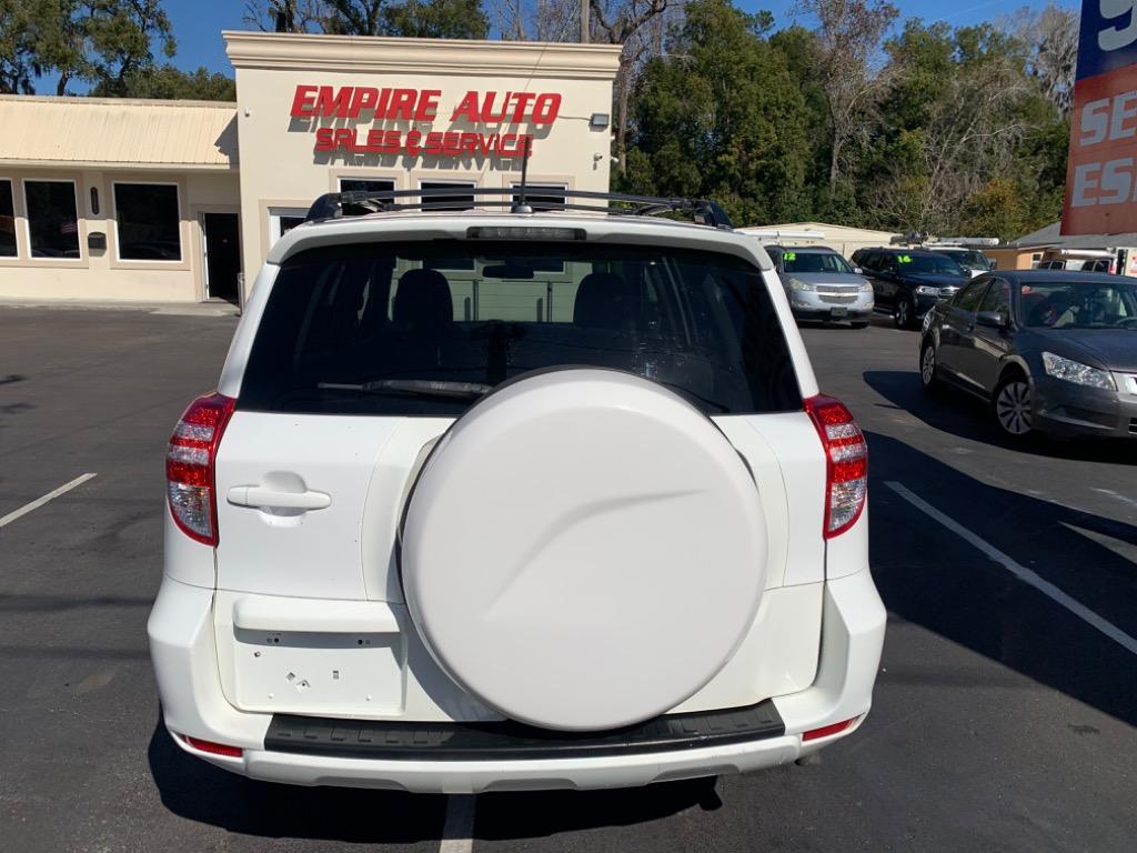2011 Toyota RAV4 photo
